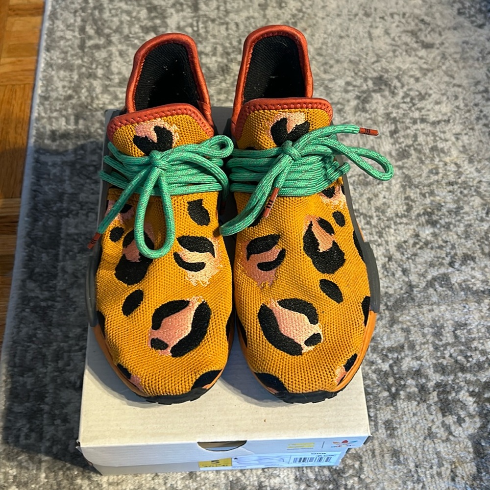 adidas NMD Hu